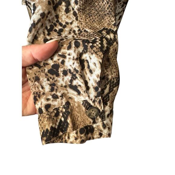 Entro Snakeskin Reptile Print Lightweight Collared Blouse 1X Neutral Capsule - Picture 5 of 10
